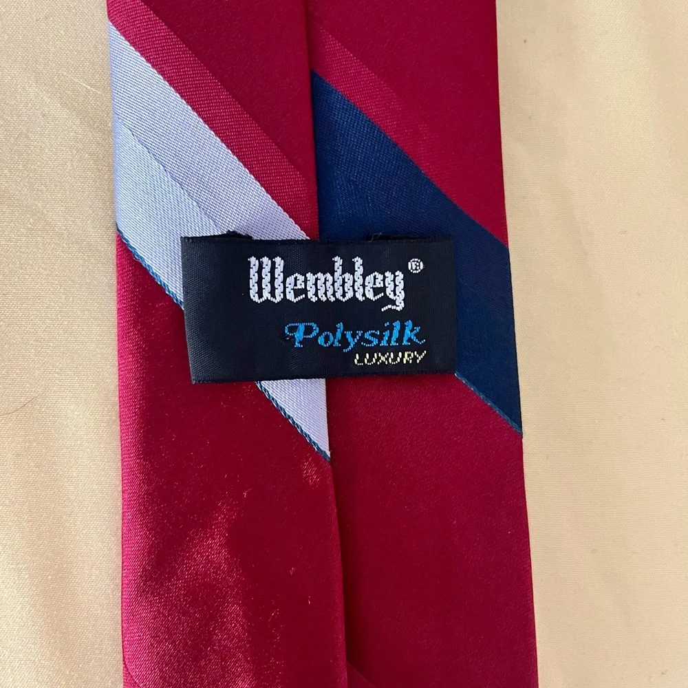 EUC Wembley Striped Necktie 👔 - Picture 2 of 2